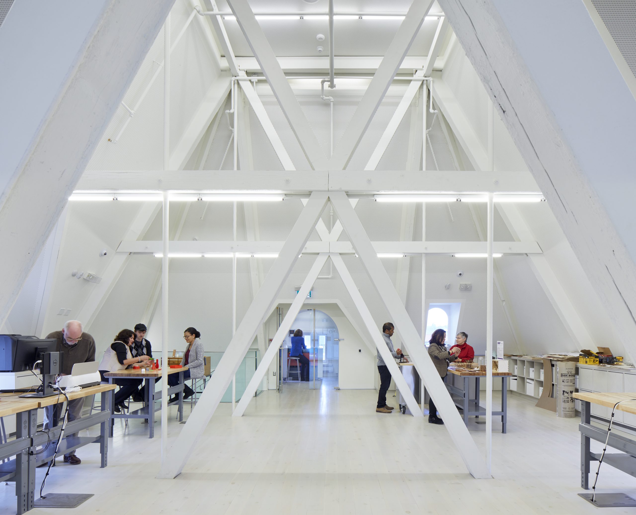The Idea Exchange Old Post Office, Ontario, Canada <br>
Design: RDH Architects / Photograph: Tom Arban