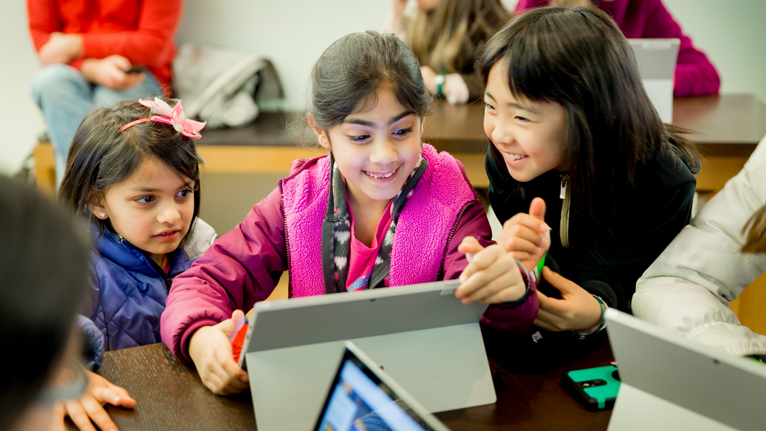 Microsoft & National Geographic hosting STEM workshops across the U.S.<br>
Photograph by Scott Eklund/Red Box Pictures